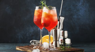 21 receitas de drinks com espumante para animar seu evento