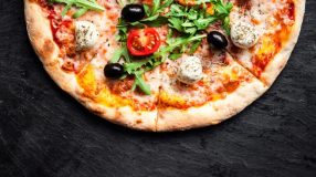 7 receitas de pizza siciliana para provar um sabor diferente e delicioso