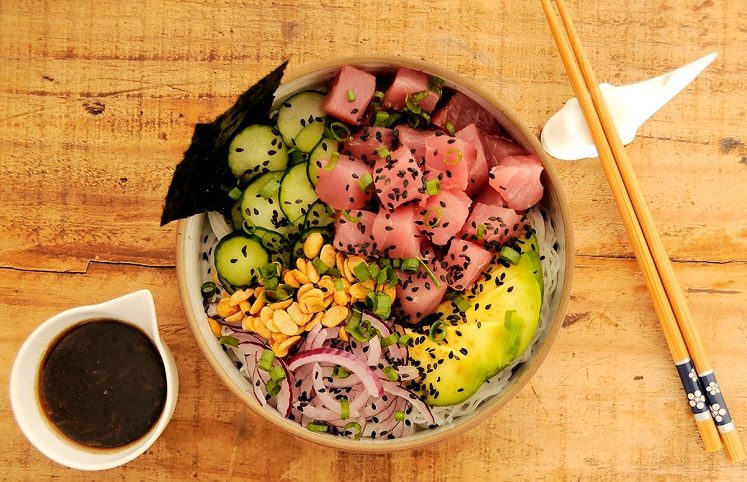 Em casa: 3 receitas de poke para testar já! - Vogue