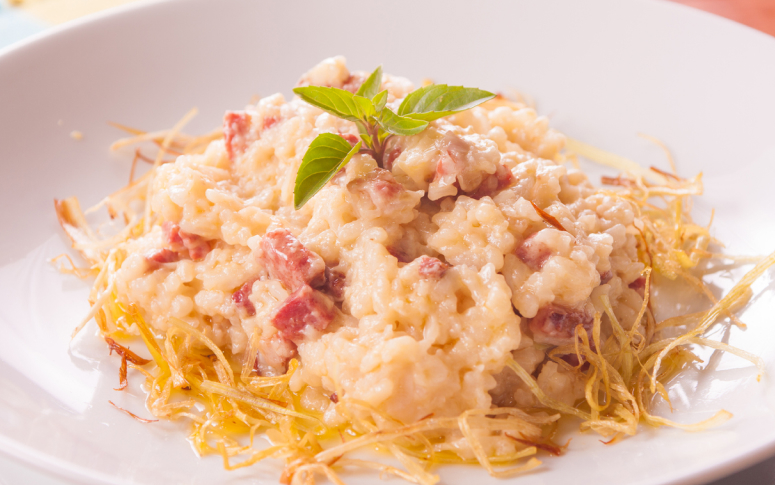 18 receitas de risoto de carne seca para uma refeição cheia de sabor