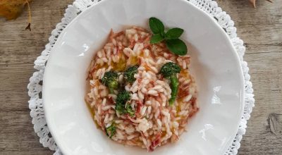 Risoto de carne-seca e brócolis