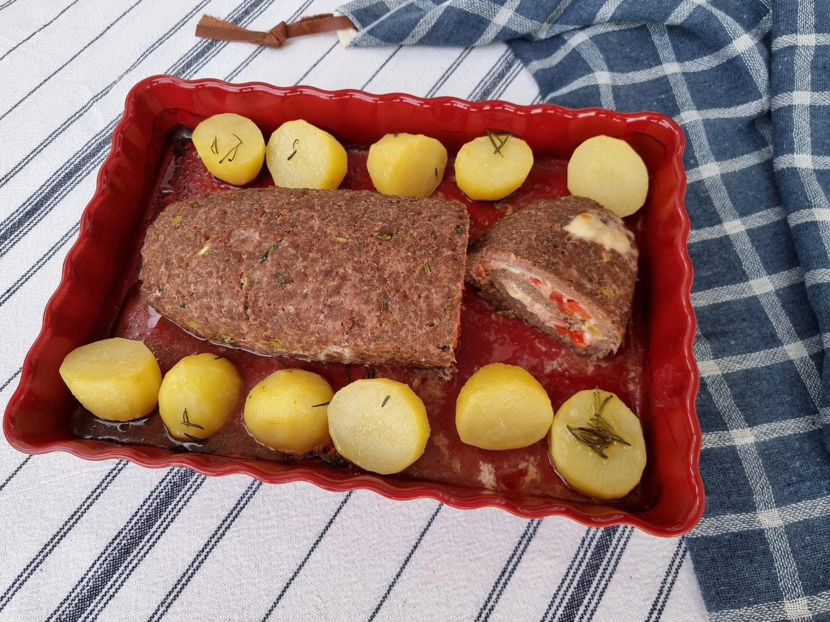 Rocambole de carne moída