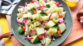 Salada de chuchu fácil