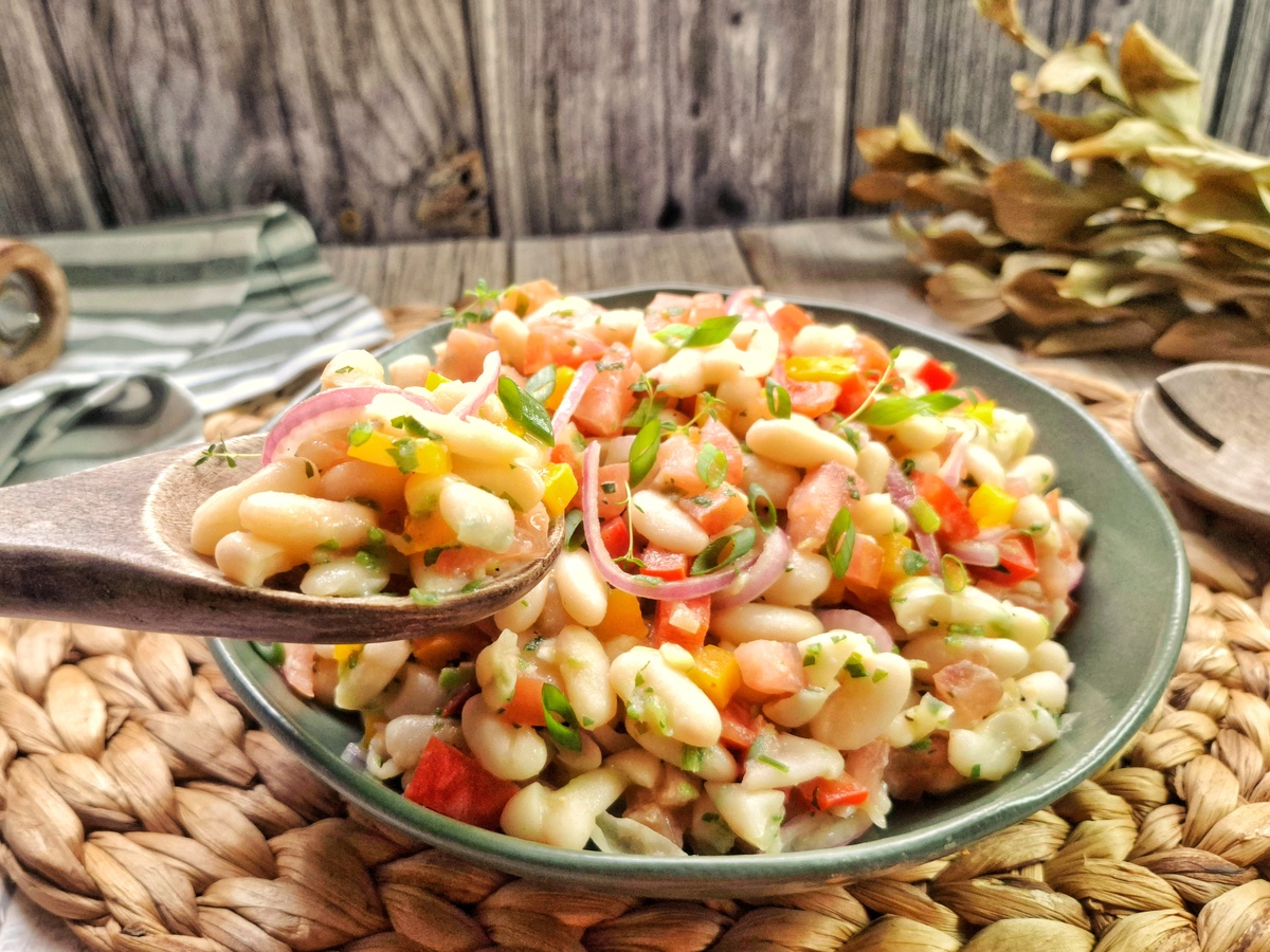 Salada de feijão-branco