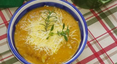 Sopa cremosa de legumes com carne