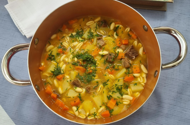 Sopa de legumes com carne