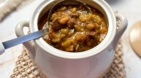 Sopa de músculo com legumes