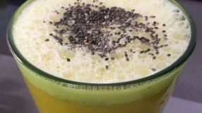 Suco de laranja com limão e gengibre