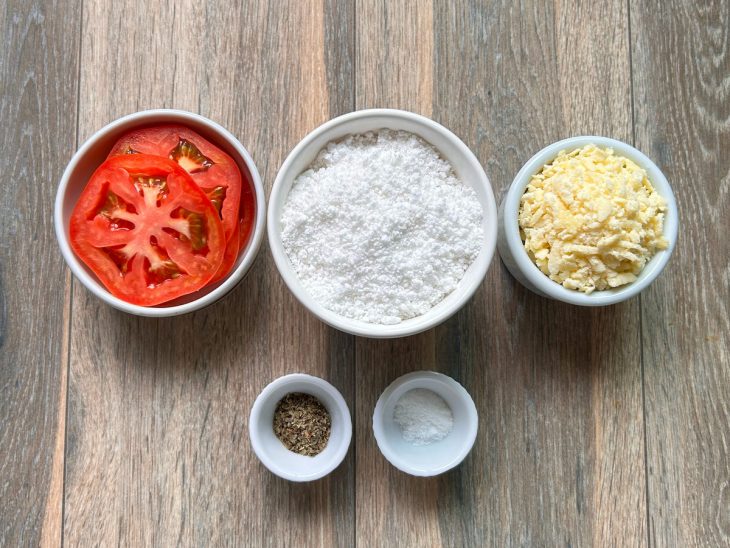 Ingredientes para a receita de tapioca fácil.