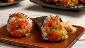 Temaki salmão