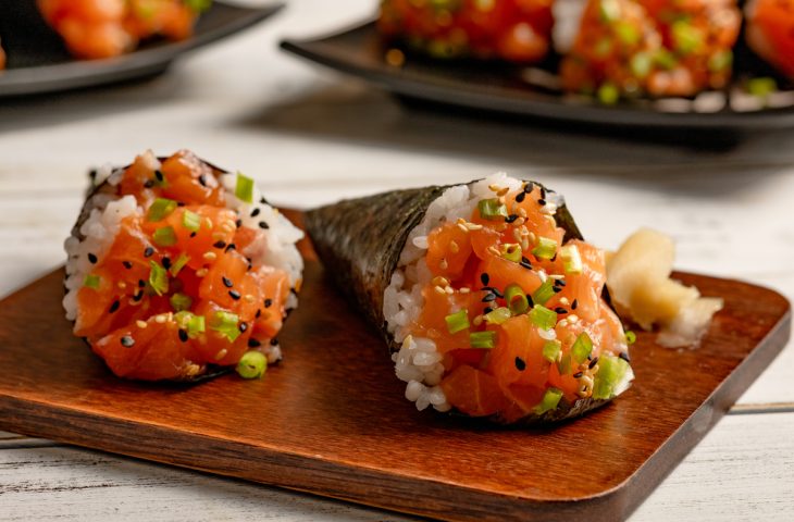 Temaki salmão