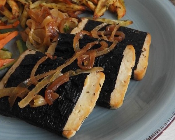 Tofu com alga no forno