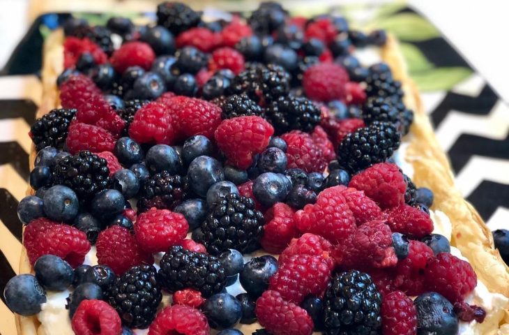 Torta de frutas vermelhas e mascarpone