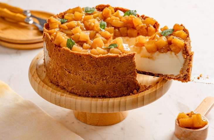 Torta gelada de abacaxi com biscoito