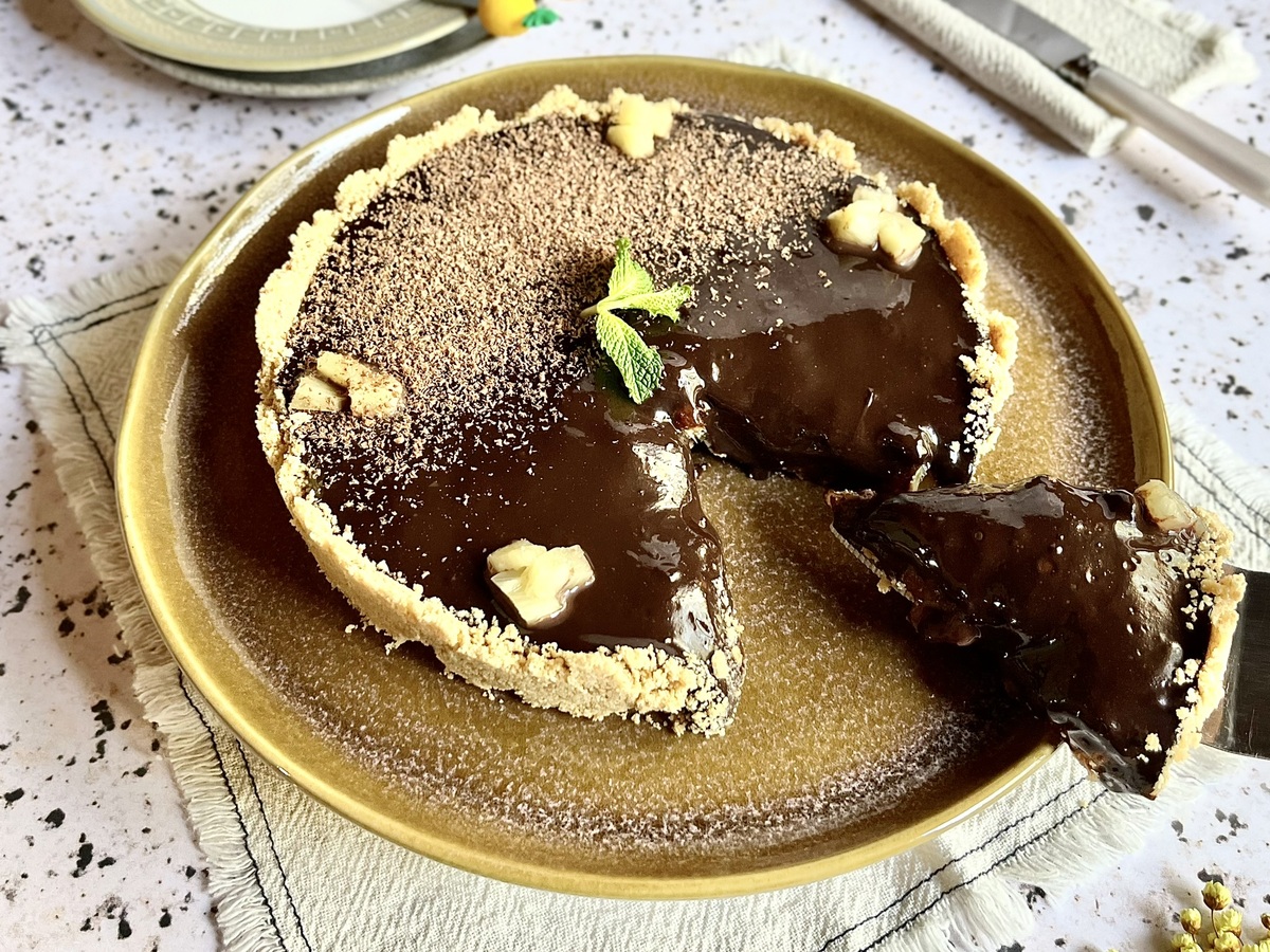 Torta gelada de abacaxi e chocolate